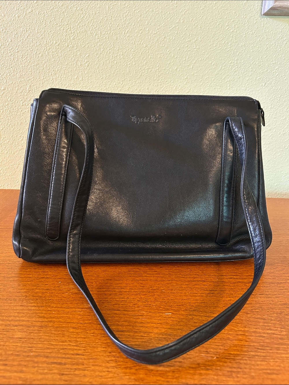 Tignanello Genuine Leather Shoulder Bag Black Double Straps Structured‎ Purse